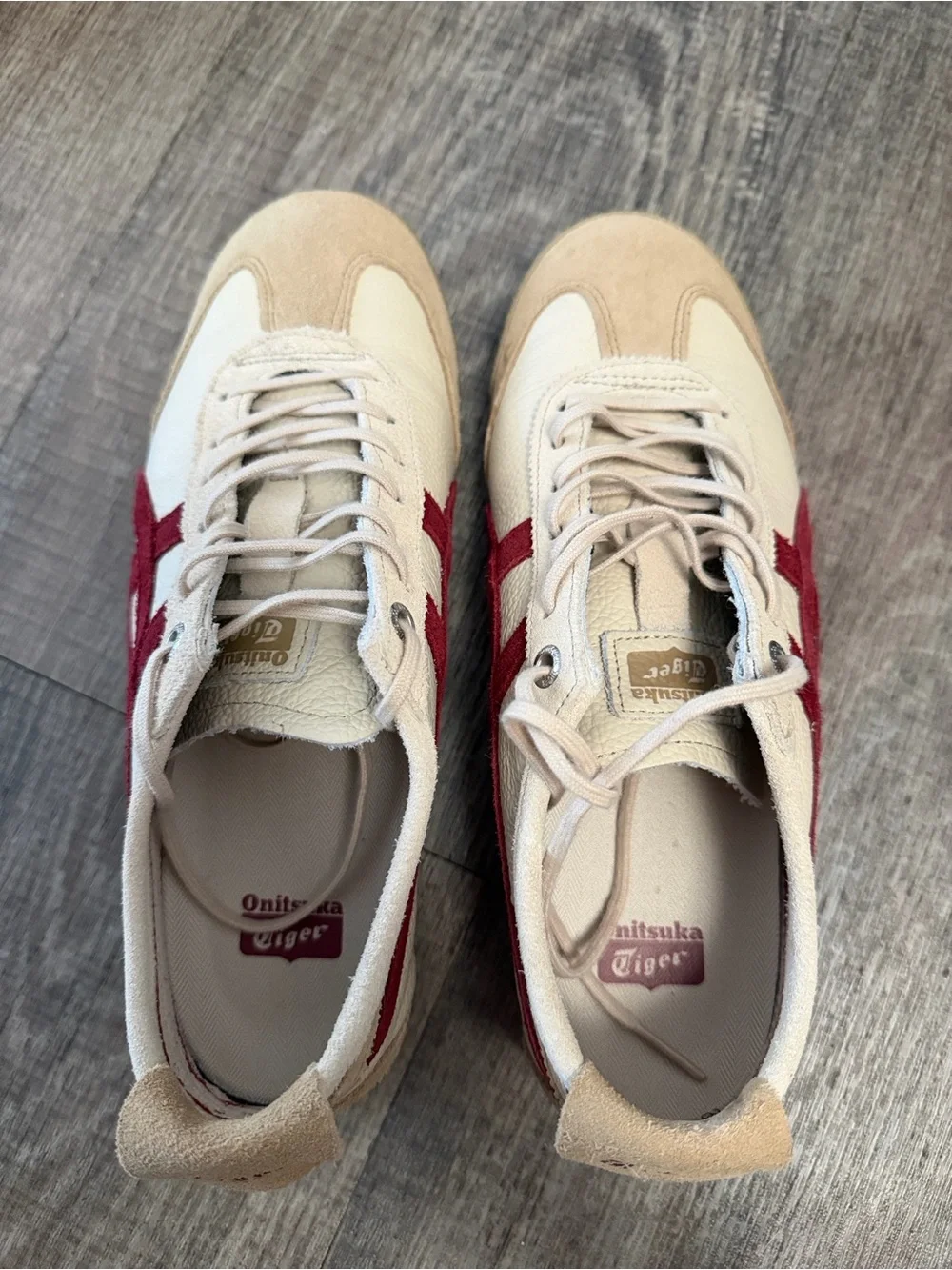 Onitsuka Tiger Mexico 66 SD Sneakers in Beige/Beet Juice